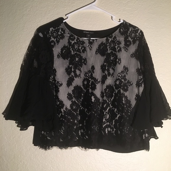 Black and white flowy lace top; size L; - Picture 4 of 8